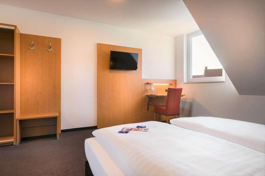 Novum Hotel Bruy Щутгарт Стая снимка