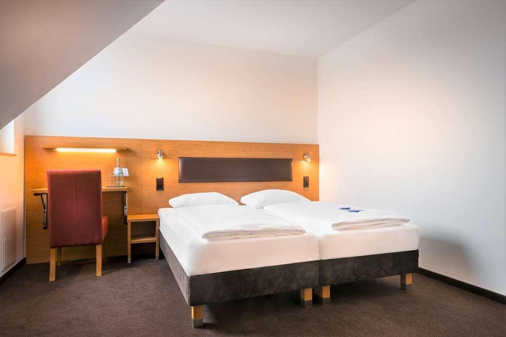 Novum Hotel Bruy Щутгарт Стая снимка