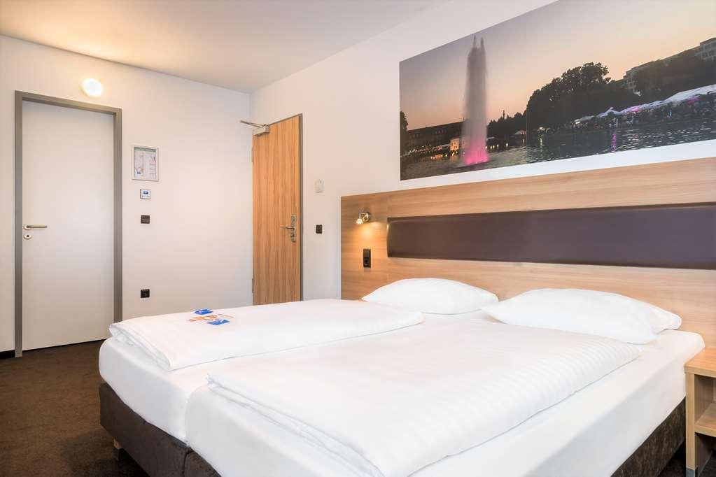 Novum Hotel Bruy Щутгарт Стая снимка