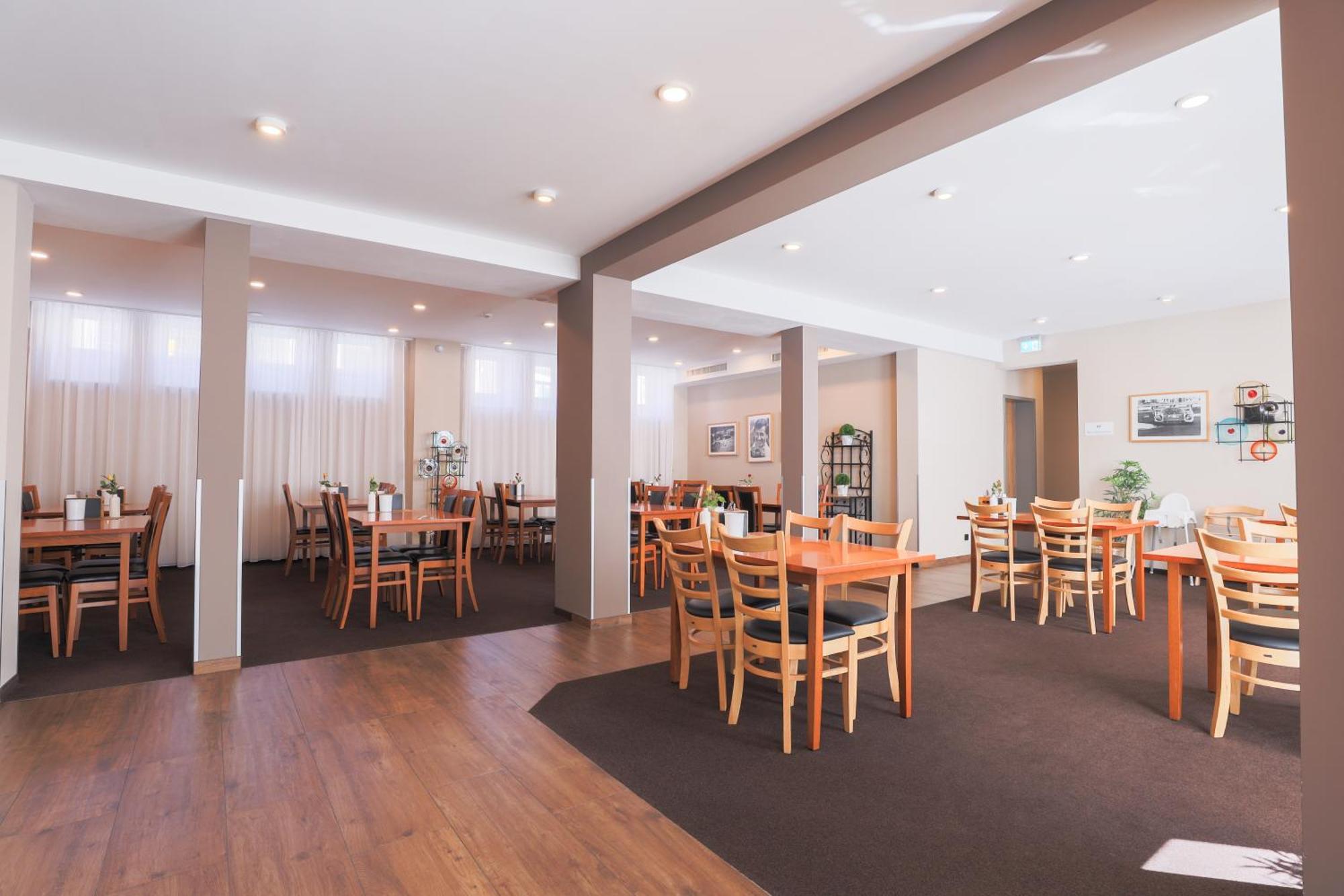 Novum Hotel Bruy Щутгарт Екстериор снимка