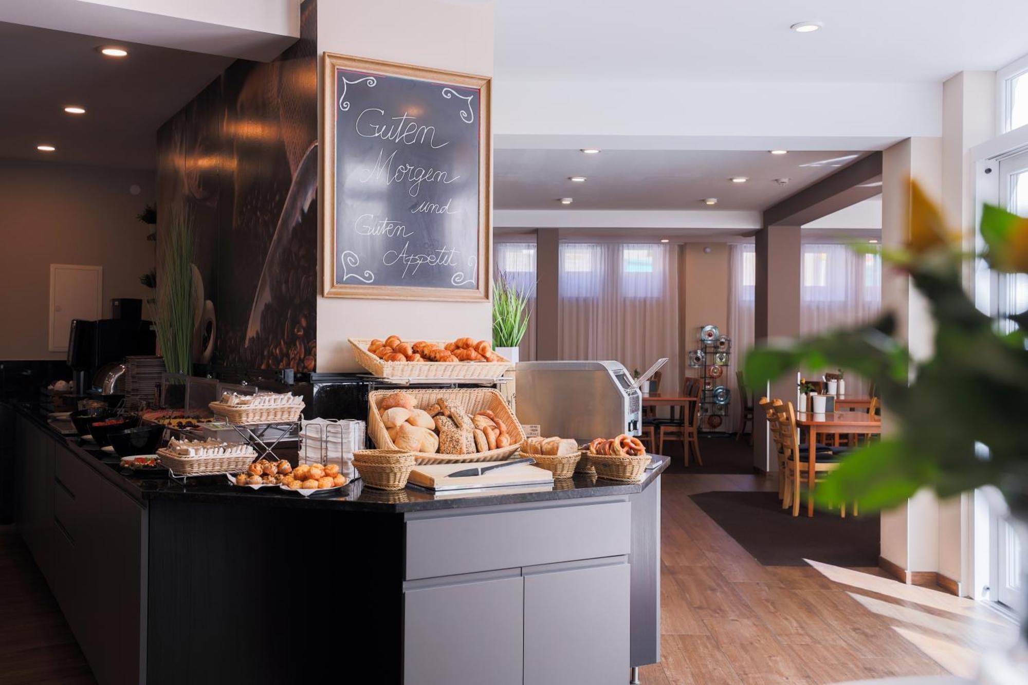 Novum Hotel Bruy Щутгарт Екстериор снимка