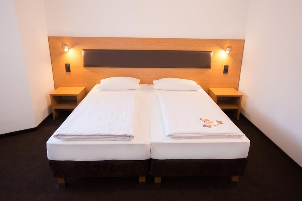 Novum Hotel Bruy Щутгарт Екстериор снимка